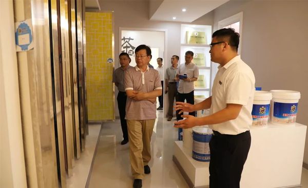 海港區(qū)政府領導蒞臨乾港 海港區(qū)政府領導蒞臨乾港